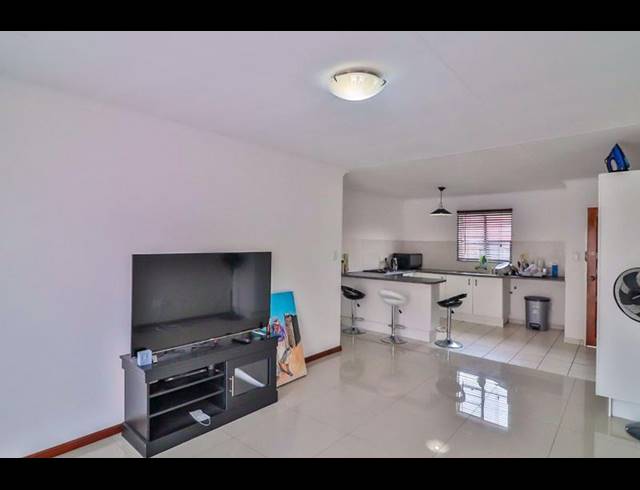 2 BEDROOM TOWNHOUSE FOR SALE IN LIEFDE EN VREDE